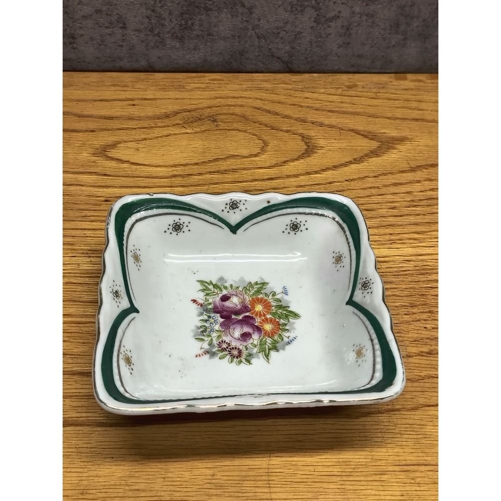 Square bowl made in‎ Occupied Japan – Floral with Green Band